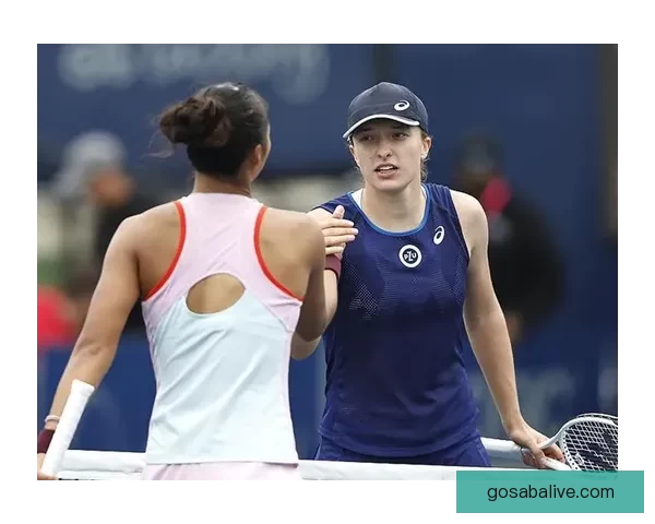 里夫斯称肯纳德为联盟顶尖射手之一 强调享受比赛并以胜利为目标